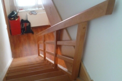 Samonosné schodiště | Truhlářství Jiří Brabec | Kladno a okolí